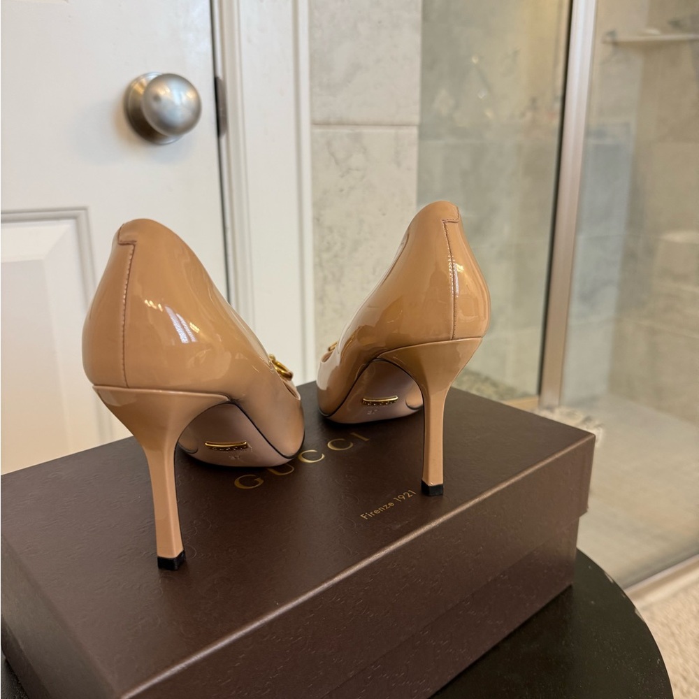 Gucci Women's Peep Toe Heels - Nude - Picture 2 of 7